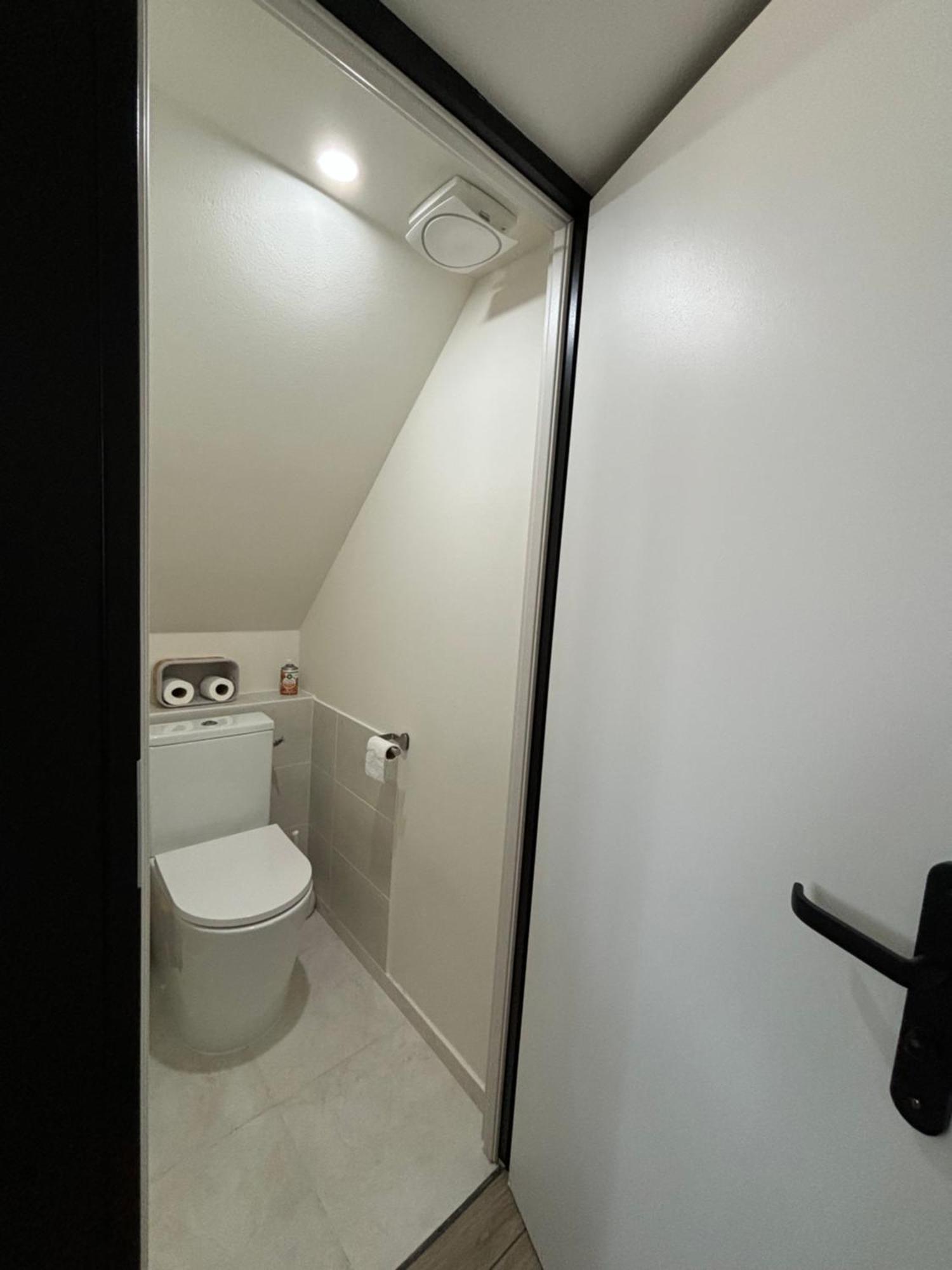 Tiny Room ลองก์ ภายนอก รูปภาพ